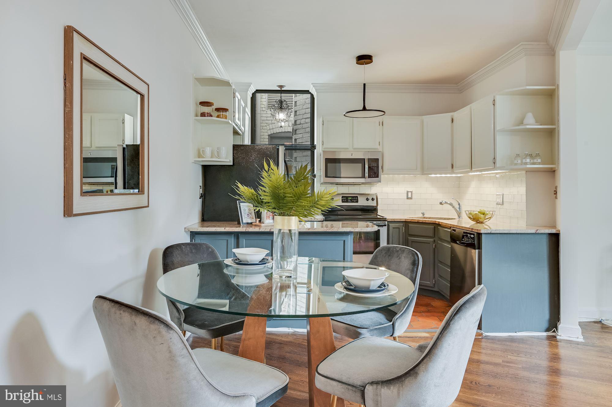 121 13th Street Northeast, Unit 201 Washington, DC 20002 - Photo 8 of 15 Dining space