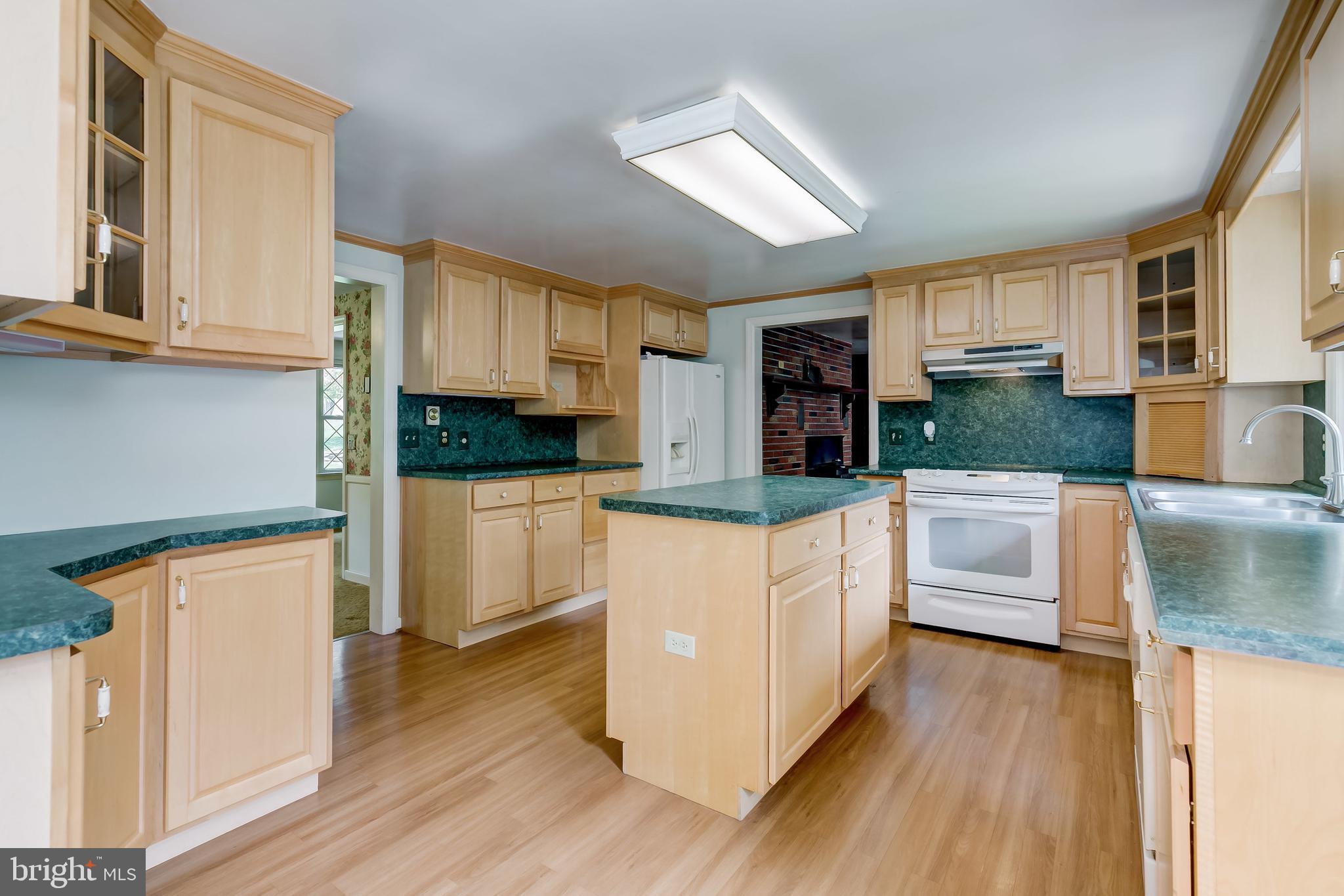 900 Hillside View Road Parkton, MD 21120 - Photo 9 of 25 create