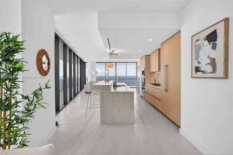 $3,500,000 | 900 North Ocean Boulevard, Unit 906, Pompano Beach, FL 33062