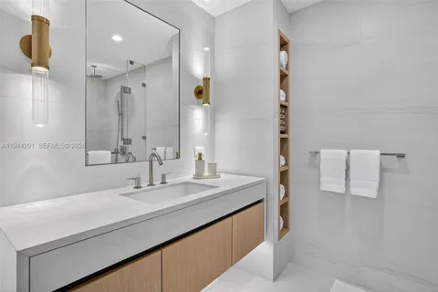 $3,500,000 | 900 North Ocean Boulevard, Unit 906, Pompano Beach, FL 33062