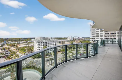 $3,500,000 | 900 North Ocean Boulevard, Unit 906, Pompano Beach, FL 33062