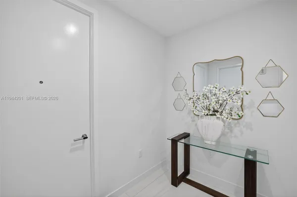 $3,399,000 | 900 North Ocean Boulevard, Unit 906, Pompano Beach, FL 33062