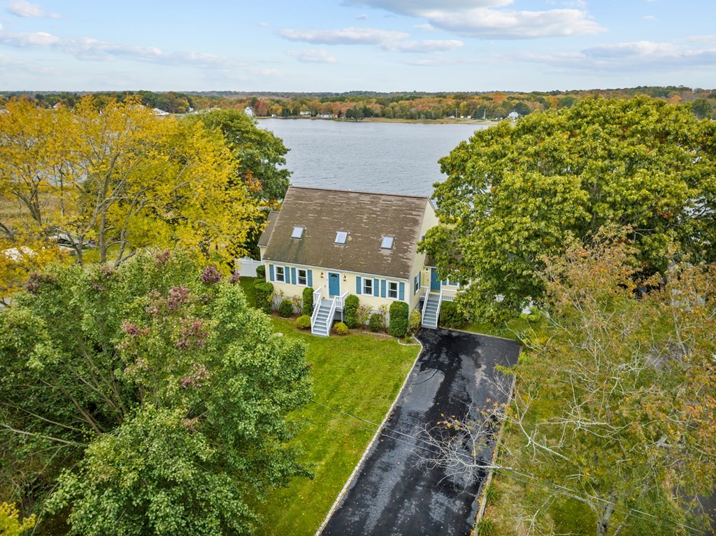 7 Beach Street Berkley, MA 02779 - Photo 1 of 42