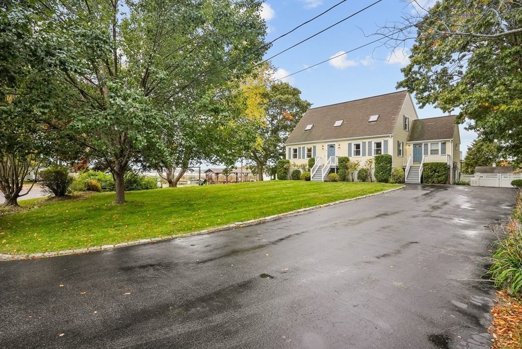 7 Beach Street Berkley, MA 02779 - Photo 2 of 42