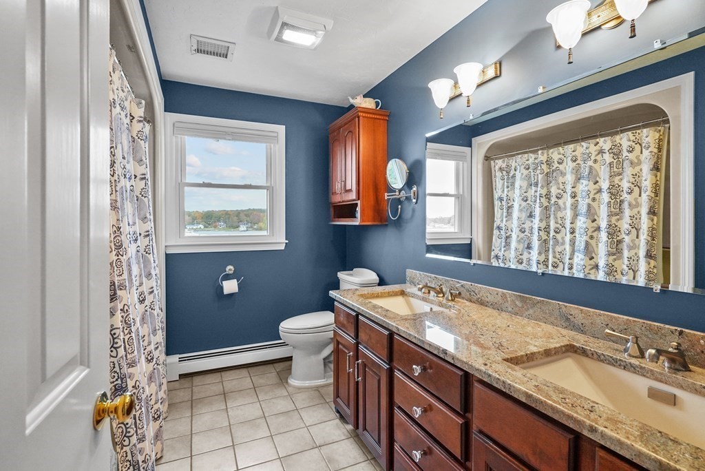 7 Beach Street Berkley, MA 02779 - Photo 29 of 42