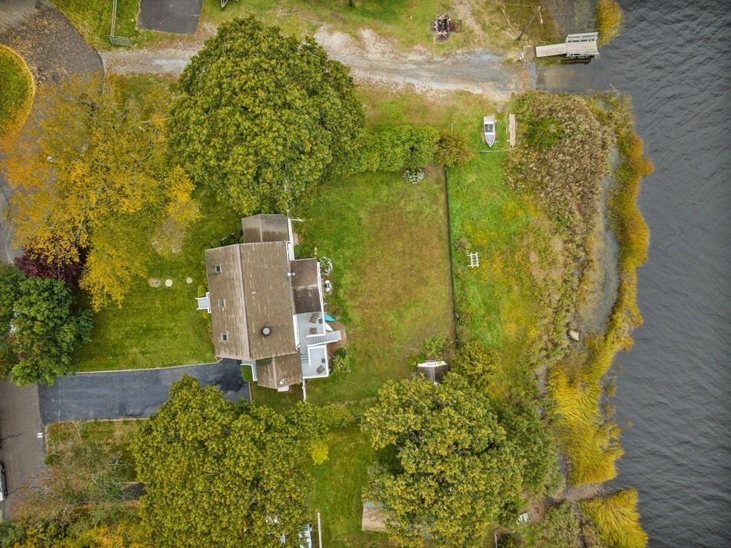 7 Beach Street Berkley, MA 02779 - Photo 8 of 42