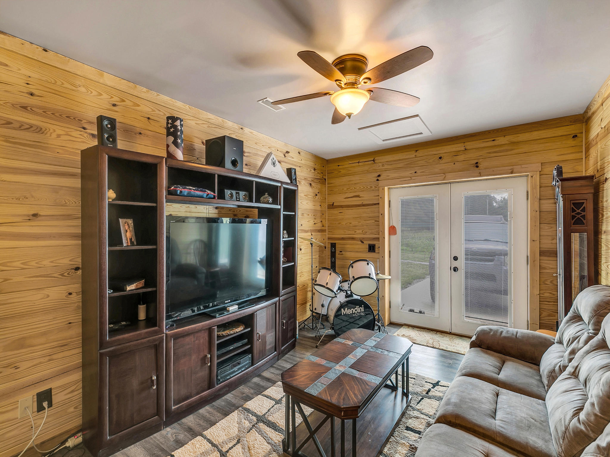 1416 Hudlow Road Dunlap, TN 37327 - Photo 17 of 33 2nd Living Area