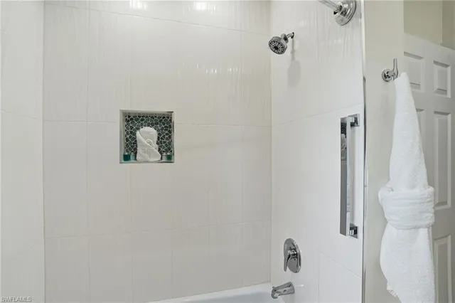 $1,225,000 | 10 Clearview Boulevard, Fort Myers Beach, FL 33931