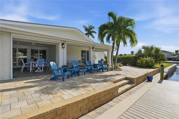 $1,225,000 | 10 Clearview Boulevard, Fort Myers Beach, FL 33931