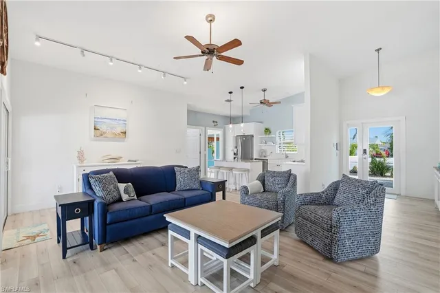 $1,225,000 | 10 Clearview Boulevard, Fort Myers Beach, FL 33931