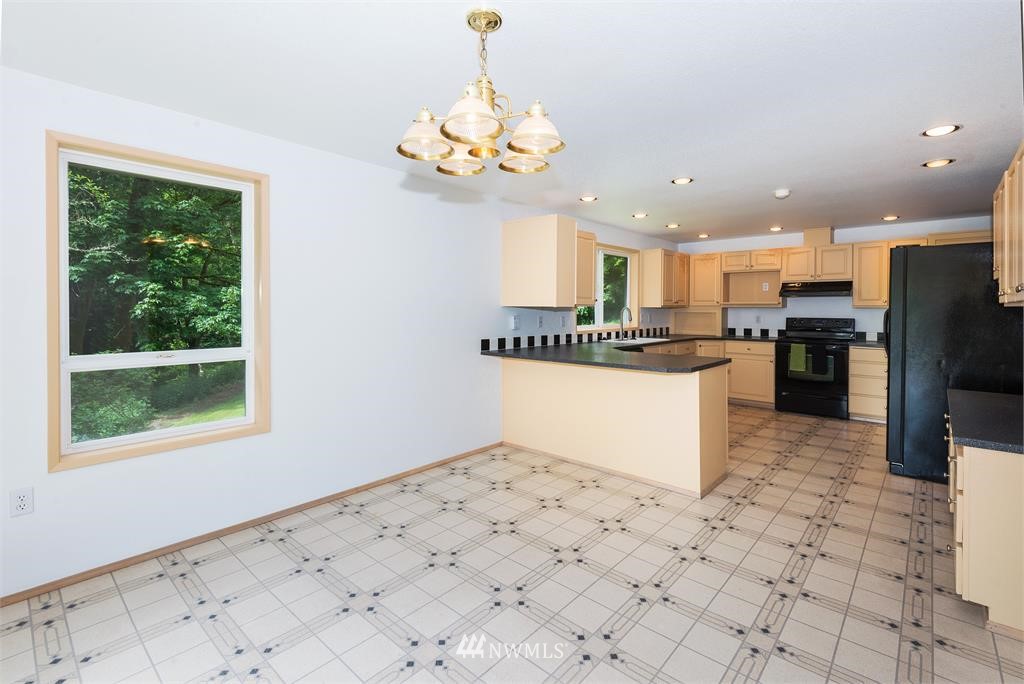 10642 Southeast Cisco Road Port Orchard, WA 98367 - Photo 13 of 25 Gallery Image 13