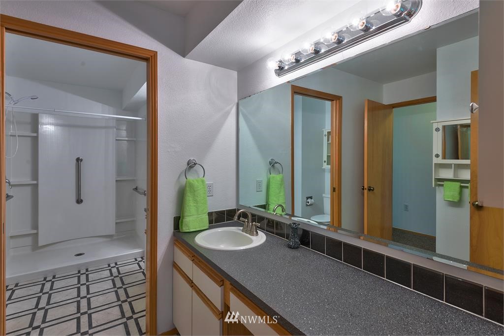 10642 Southeast Cisco Road Port Orchard, WA 98367 - Photo 23 of 25 Gallery Image 23