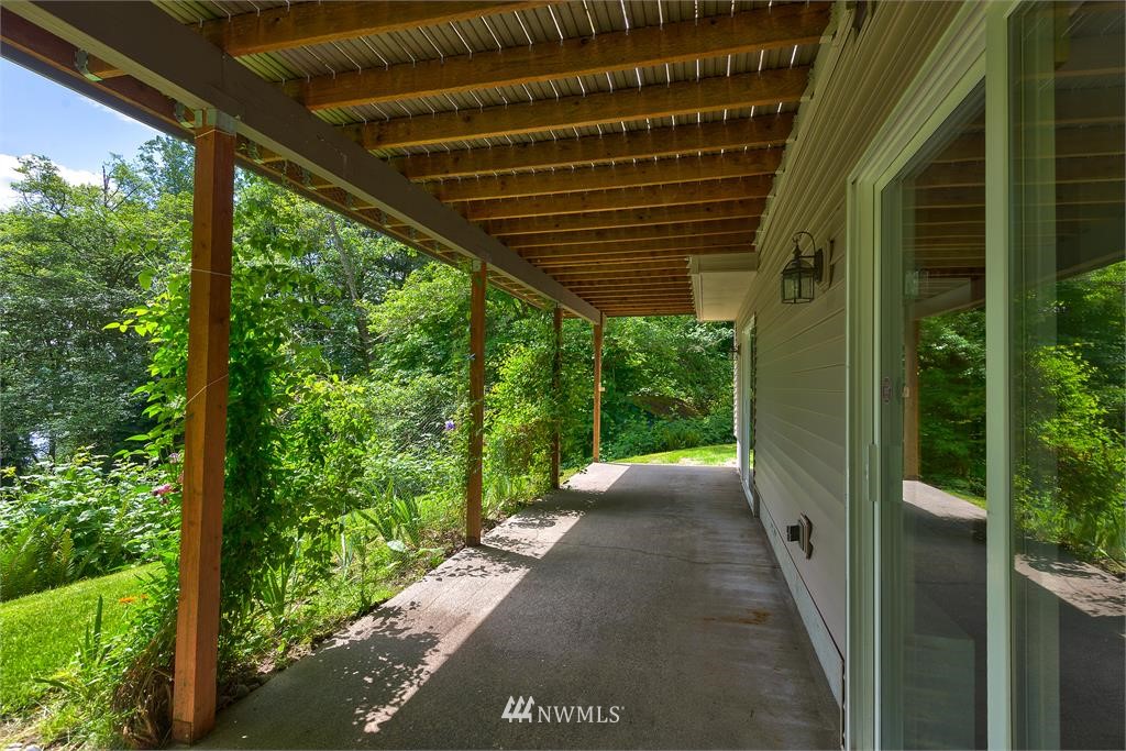 10642 Southeast Cisco Road Port Orchard, WA 98367 - Photo 6 of 25 Gallery Image 6