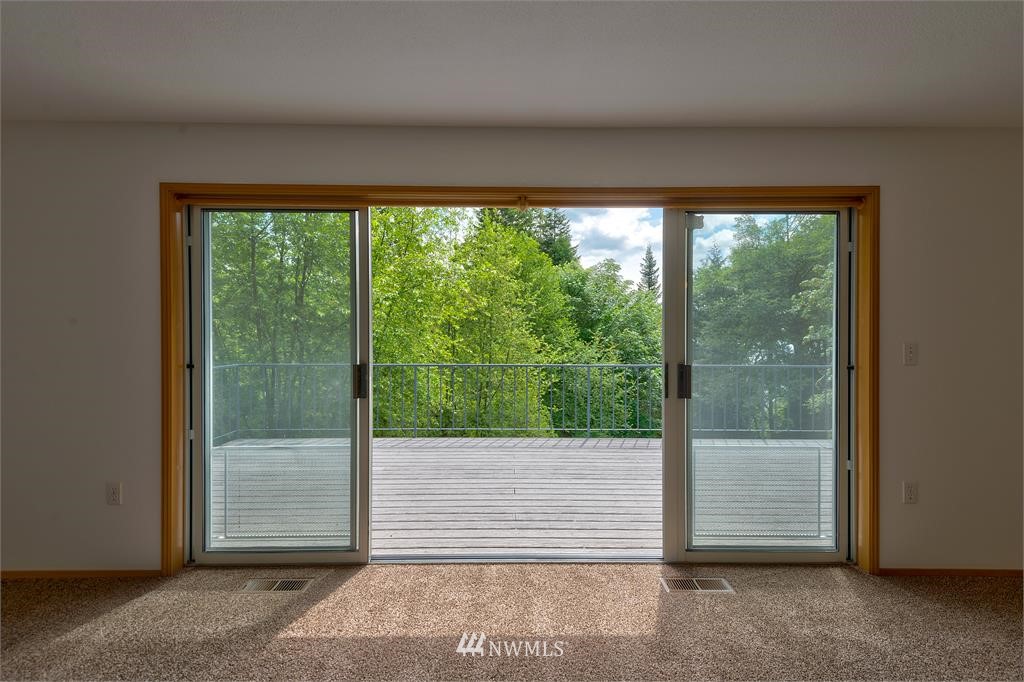 10642 Southeast Cisco Road Port Orchard, WA 98367 - Photo 8 of 25 Gallery Image 8