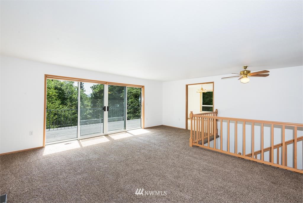 10642 Southeast Cisco Road Port Orchard, WA 98367 - Photo 9 of 25 Gallery Image 9