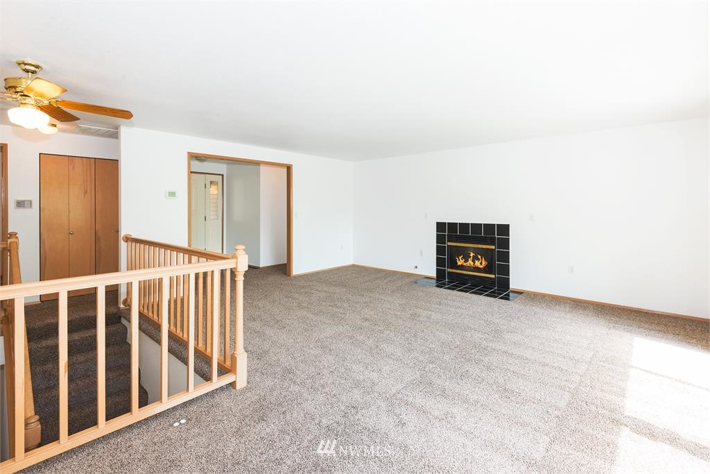 10642 Southeast Cisco Road Port Orchard, WA 98367 - Photo 10 of 25 Gallery Image 10