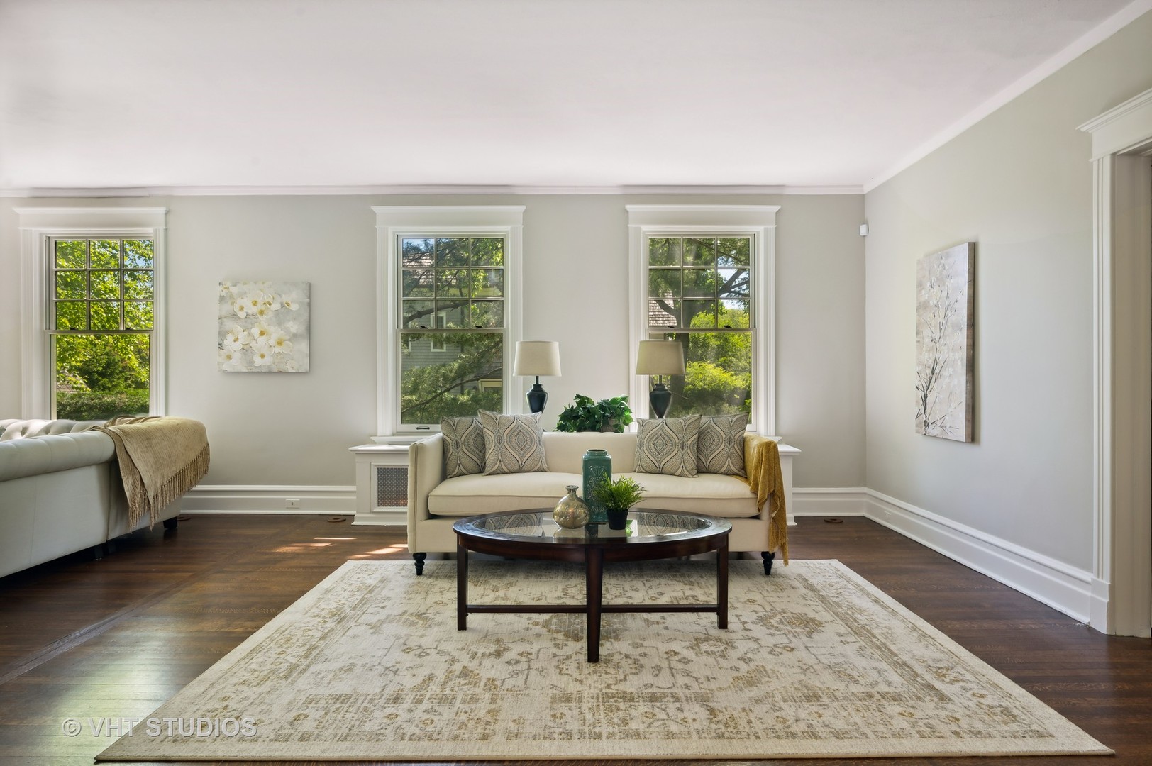 615 Elm Street Winnetka, IL 60093 - Photo 11 of 43 a living room with furniture and a rug