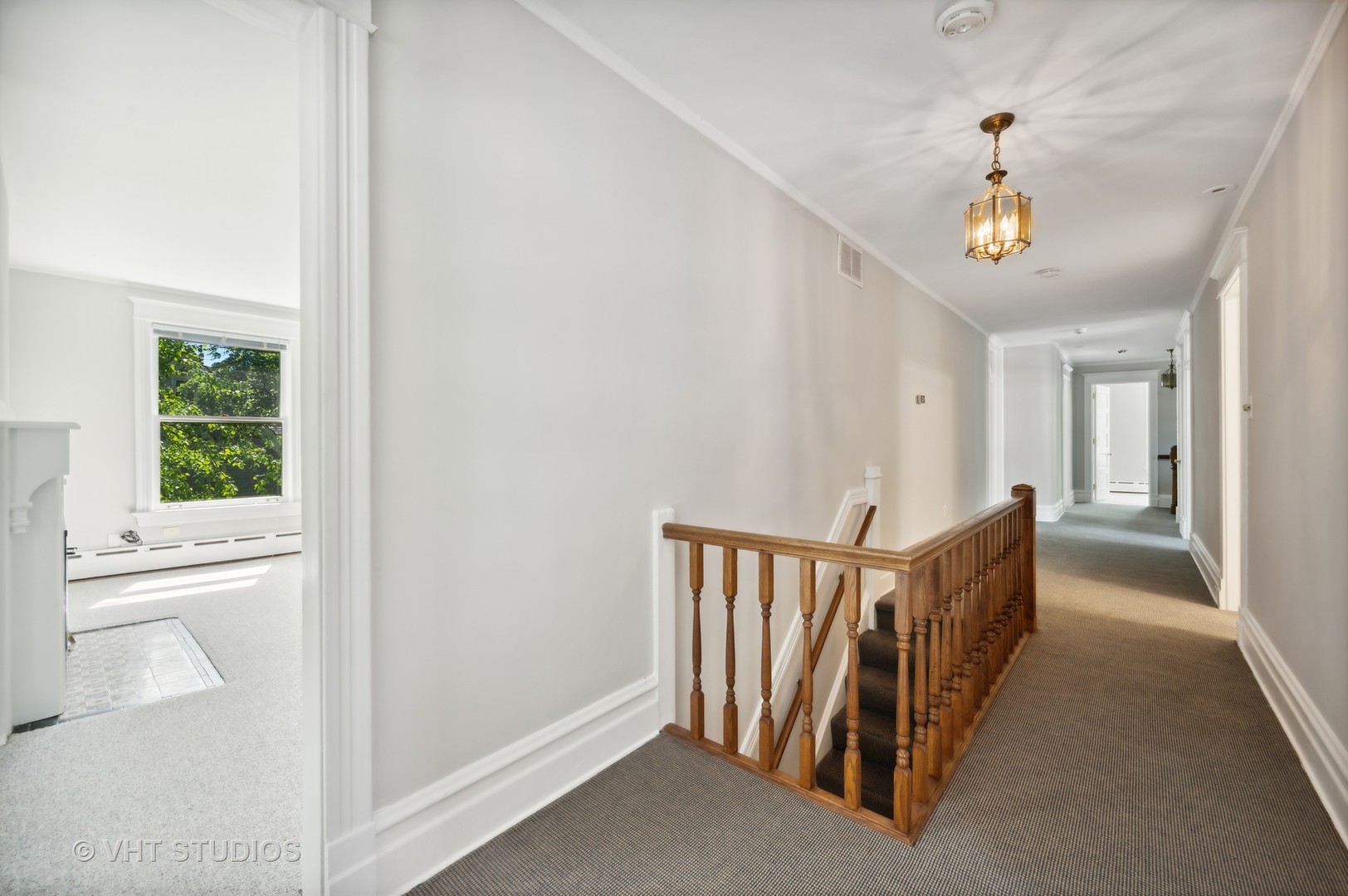615 Elm Street Winnetka, IL 60093 - Photo 31 of 43 a view of hallway with stairs