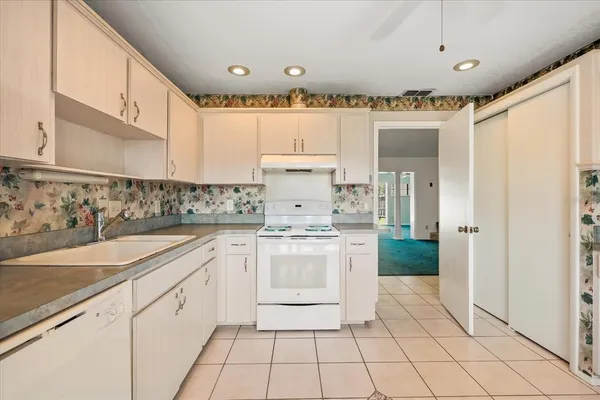 $399,999 | 3229 Autumnwood Trail, Apopka, FL 32703