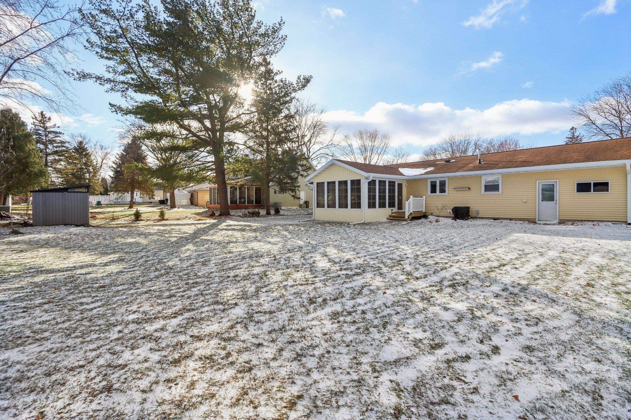 400 Raymond Road Waunakee, WI 53597 - Photo 30 of 37