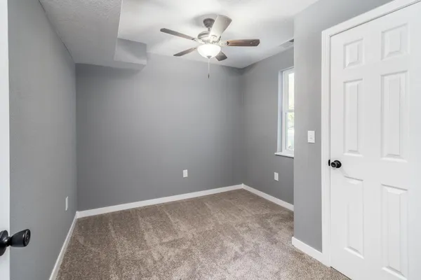 $155,900 | 208 North Madison Avenue, Sedgwick, KS 67135