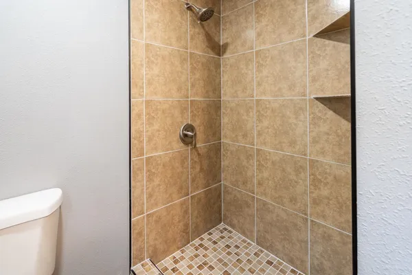 $155,900 | 208 North Madison Avenue, Sedgwick, KS 67135