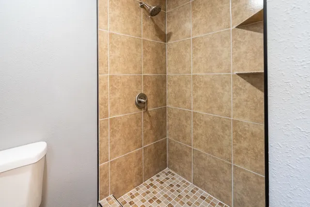 $155,900 | 208 North Madison Avenue, Sedgwick, KS 67135