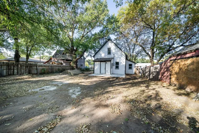 $155,900 | 208 North Madison Avenue, Sedgwick, KS 67135