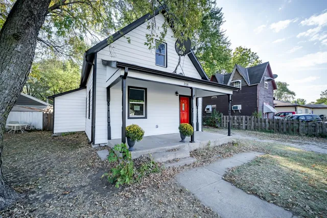$155,900 | 208 North Madison Avenue, Sedgwick, KS 67135