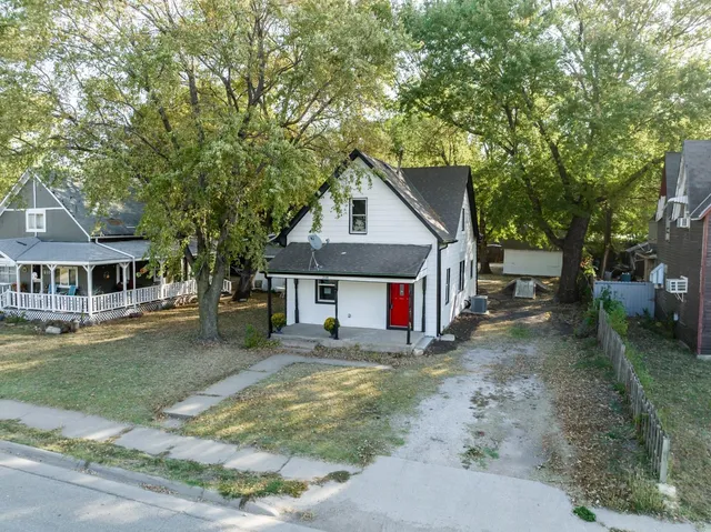 $155,900 | 208 North Madison Avenue, Sedgwick, KS 67135