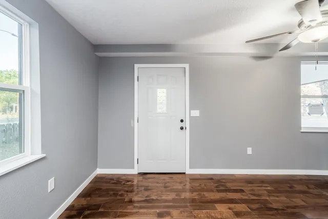 $155,900 | 208 North Madison Avenue, Sedgwick, KS 67135