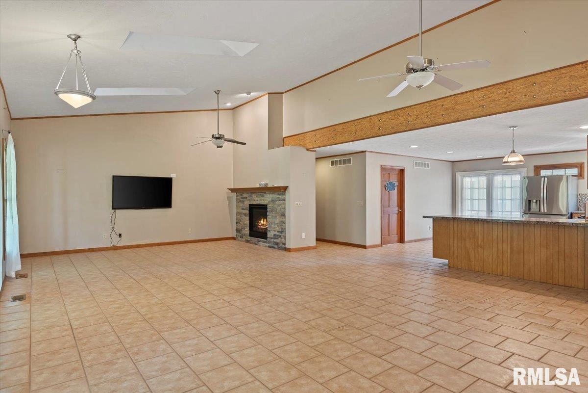 5242 Cockrell Lane Springfield, IL 62711 - Photo 10 of 45