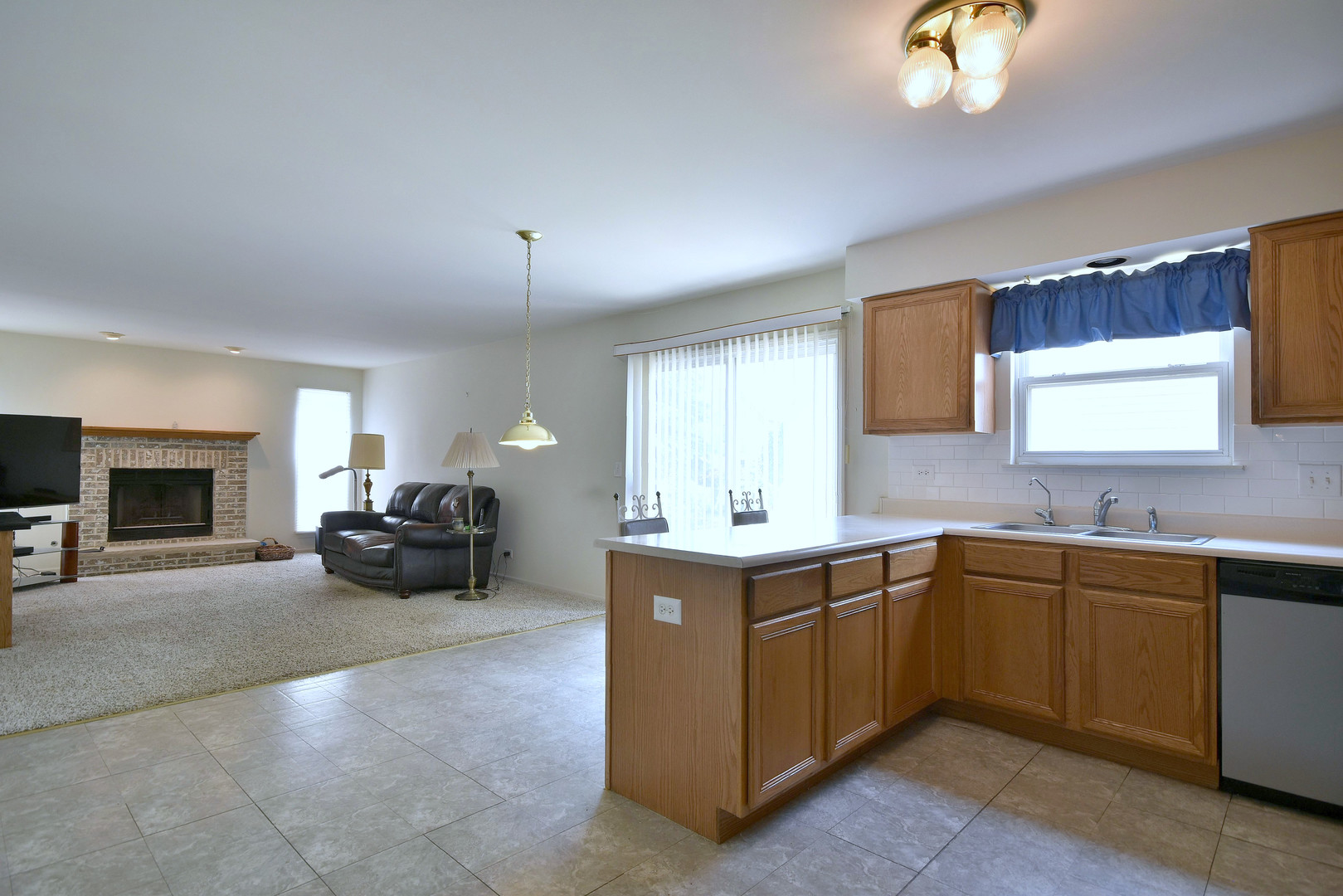 1741 Crofton Drive Algonquin, IL 60102 - Photo 15 of 32