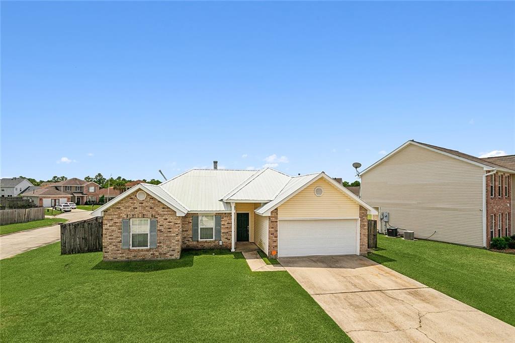 2012 Dylan Drive Slidell, LA 70461 - Photo 2 of 22