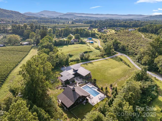 $2,495,000 | 1138 Green Mountain Road, Hendersonville, NC 28792