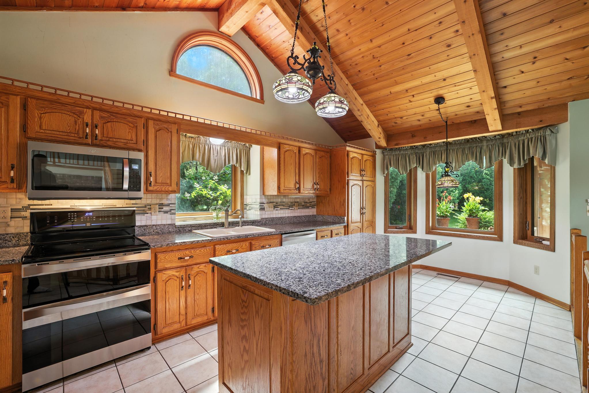 5795 Otter Lake Road St. Paul, MN 55110 - Photo 16 of 59