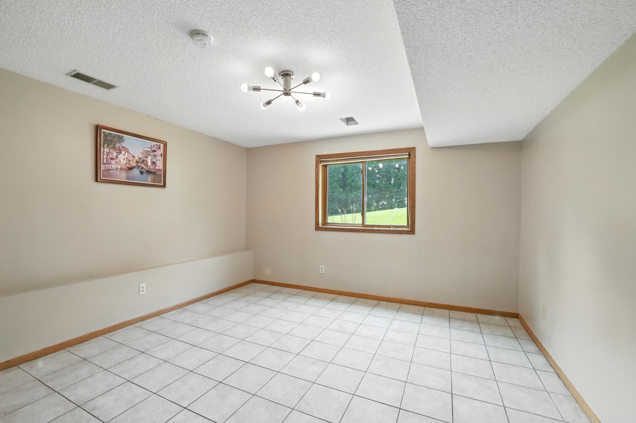 5795 Otter Lake Road St. Paul, MN 55110 - Photo 33 of 59