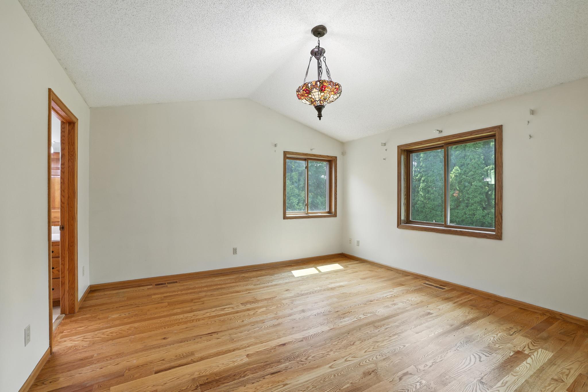 5795 Otter Lake Road St. Paul, MN 55110 - Photo 10 of 59