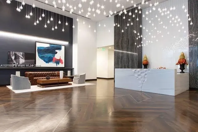 $4,000 | 92 Southwest 3rd Street, Unit 1904, Miami, FL 33130