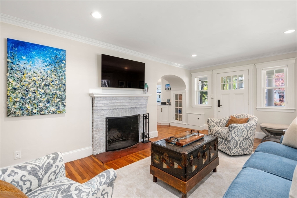 11 Fairlawn Street Needham, MA 02492 - Photo 15 of 40