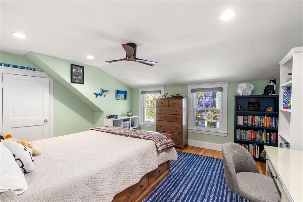 11 Fairlawn Street Needham, MA 02492 - Photo 21 of 40