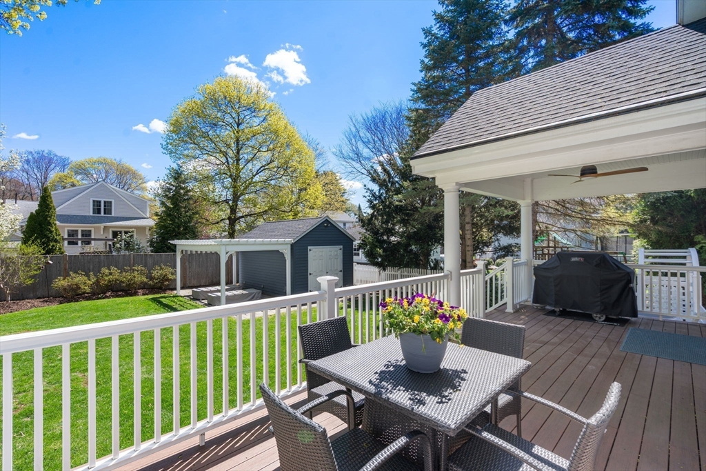 11 Fairlawn Street Needham, MA 02492 - Photo 36 of 40
