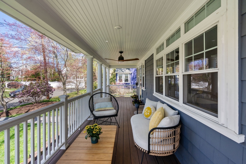 11 Fairlawn Street Needham, MA 02492 - Photo 4 of 40