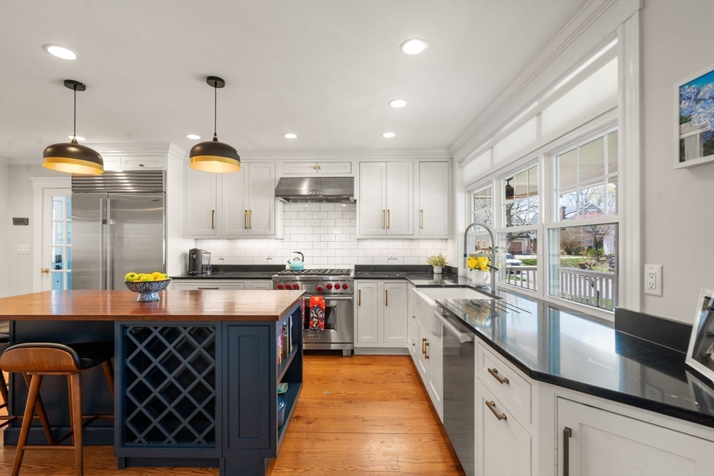 11 Fairlawn Street Needham, MA 02492 - Photo 8 of 40