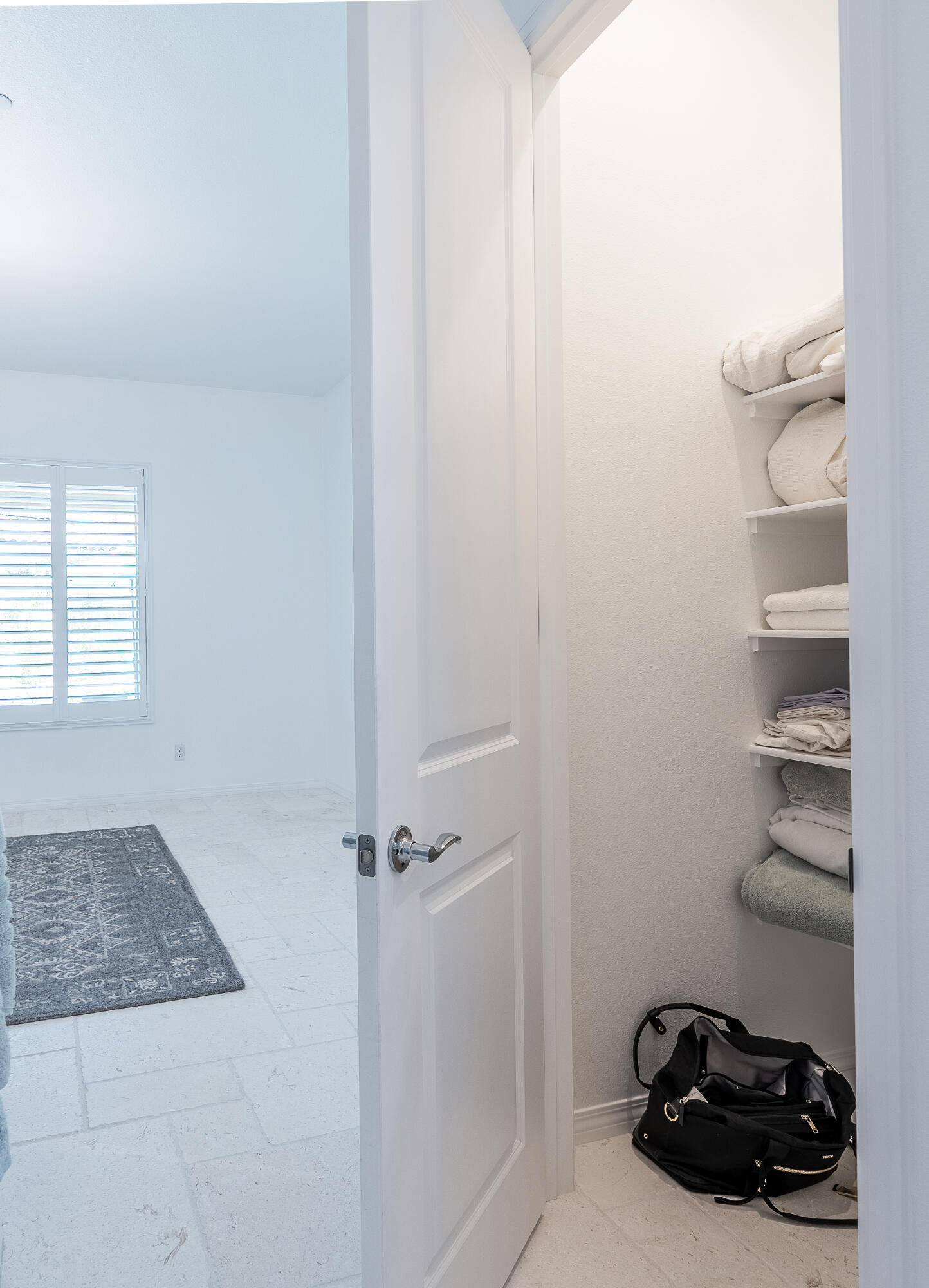18 Vintage Rancho Mirage, CA 92270 - Photo 29 of 54 a bathroom with a sink and a window