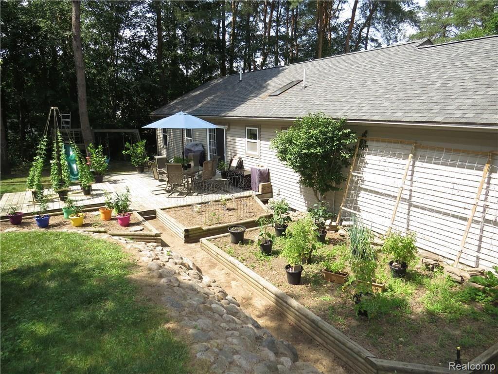8339 Rustic Trail Linden, MI 48451 - Photo 27 of 30 IMG_9181.JPG