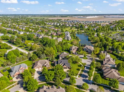 $685,000 | 26407 Silverleaf Drive, Plainfield, IL 60585