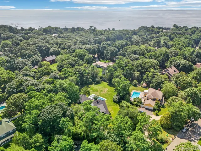 $5,200 | 17 A Oak Meadow Lane, Bellport, NY 11713