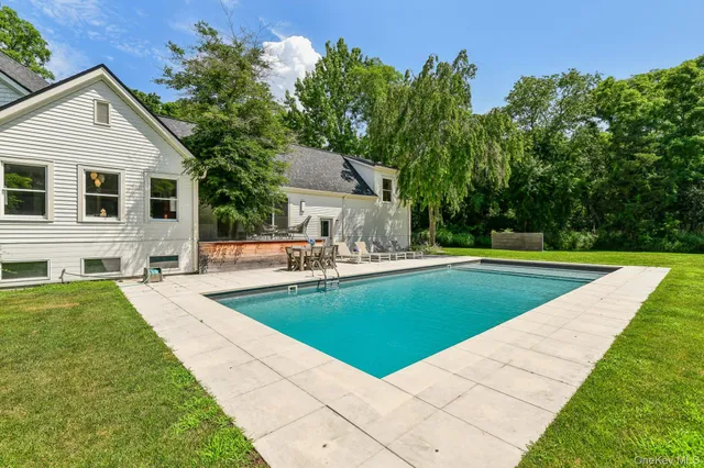 $5,200 | 17 A Oak Meadow Lane, Bellport, NY 11713