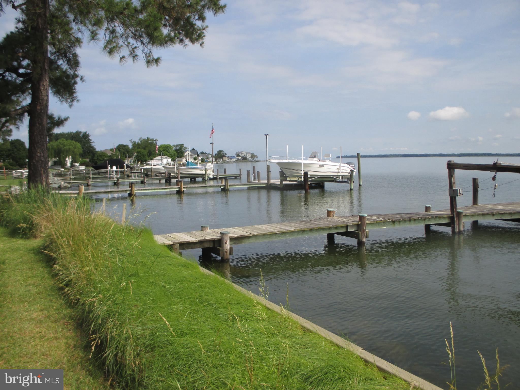 916 Long Point Road Grasonville, MD 21638 - Photo 3 of 27 Shoreline view waterside